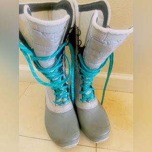 THE NORTH FACE THERMOBALL UTILITY BOOT WOMEN'S size 6